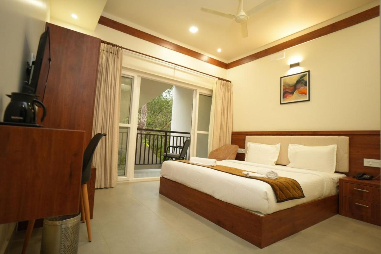 Hotel Royalton Residency Mundakāyam Exterior foto