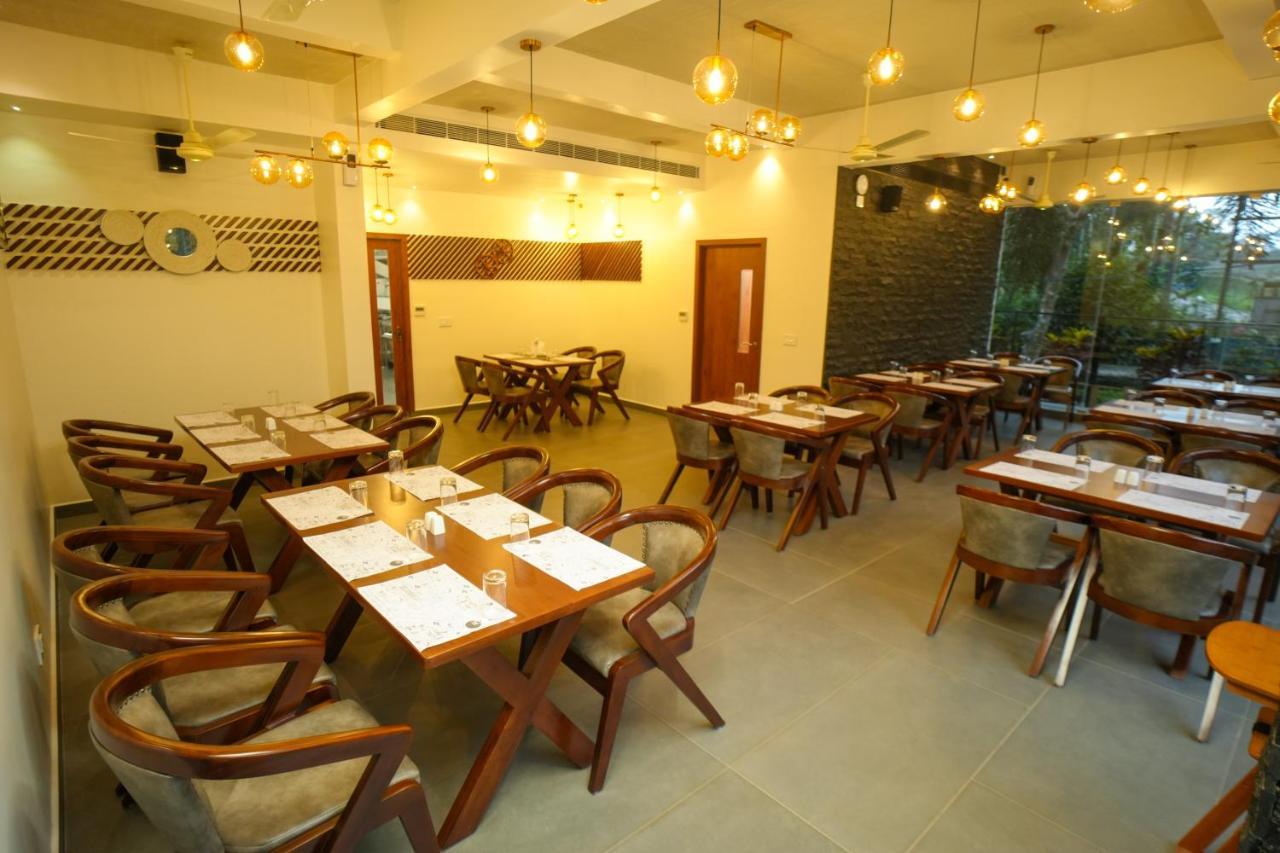 Hotel Royalton Residency Mundakāyam Exterior foto